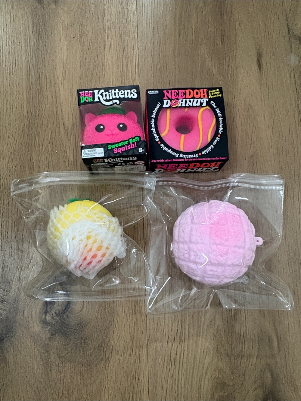 Needoh Kittens & Donut Squishy Set - Pink and Yellow. Crunchy peach & pineapples